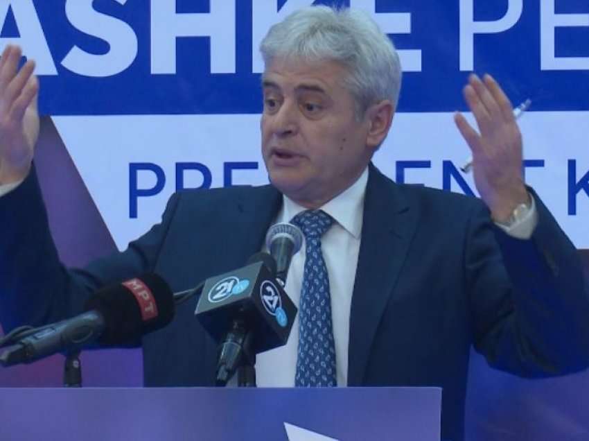 Ahmeti për Pashkët: Po festojmë të liruar më në fund nga kthetrat e pandemisë