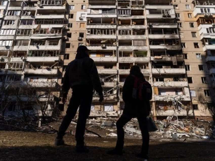 ​Gazetarët e pavarur rusë të luftës që raportojnë nga Ukraina: Kemi parë shumë morgje, përdhunime e plaçkitje