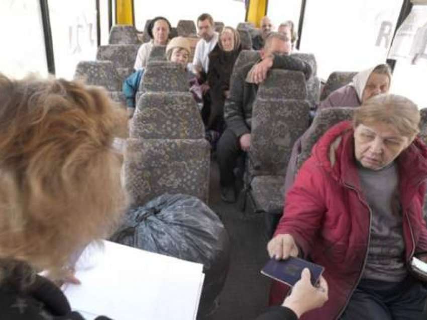 Dy autobusë evakuimi janë zhdukur