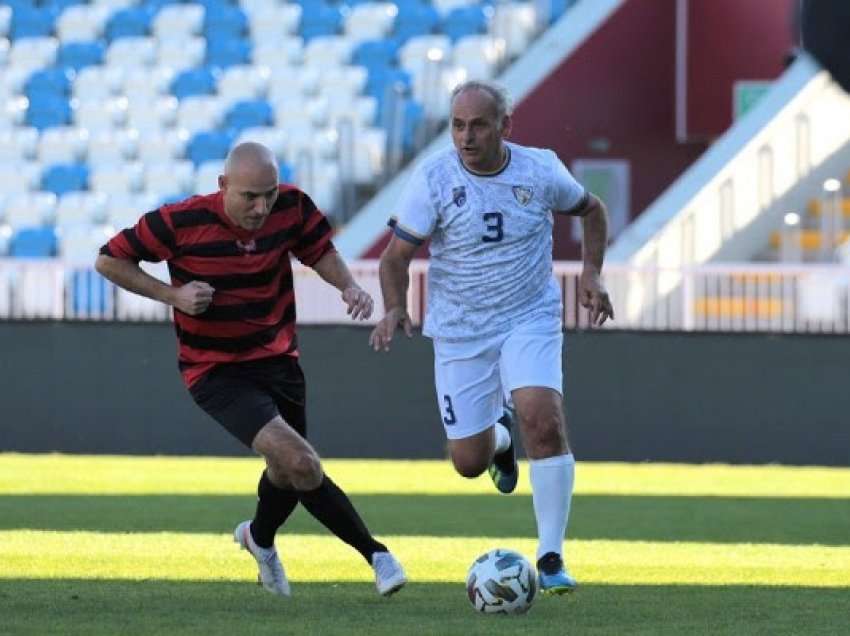 Veteranët e Federatës së Kosovës i rikthehen futbollit