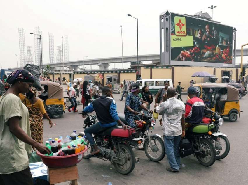 Nigeria i shton 10.5 milionë votues të rinj 