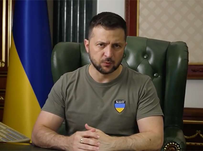 Zelensky mirëpret dërgesën e parë të grurit, por thotë se Rusisë nuk mund t’i besohet