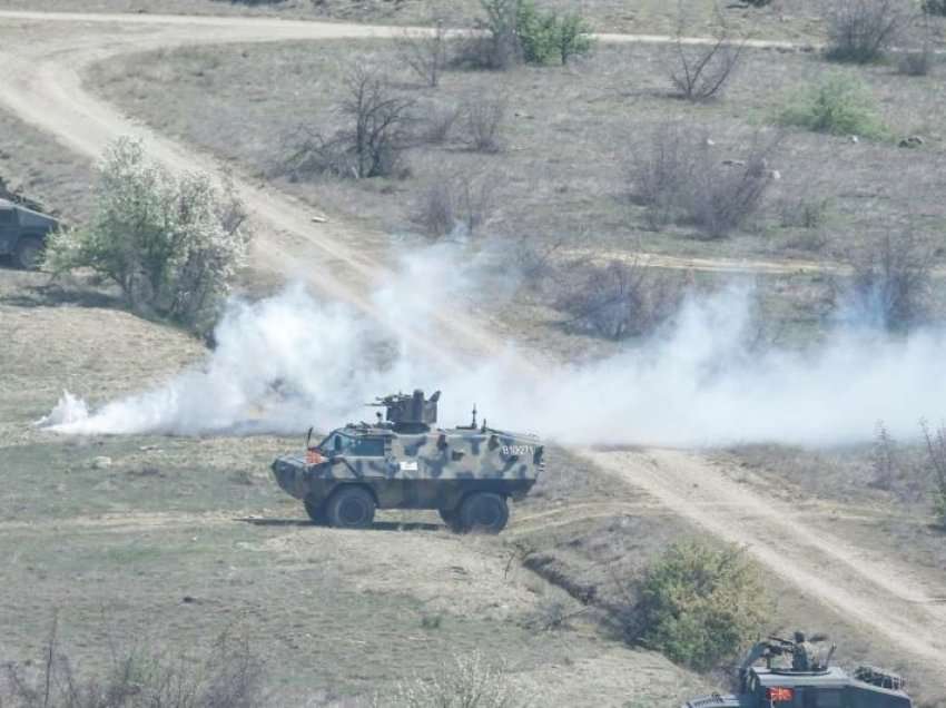 Moska i reagon Shkupit: Bëre gabim të madh që i dhurove tanke Ukrainës