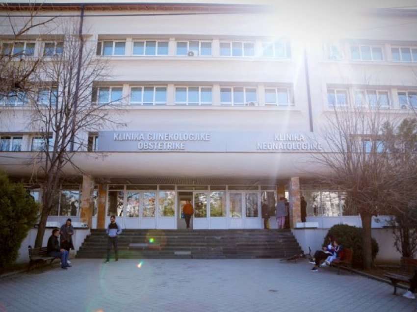 ​Një foshnje me COVID po trajtohet në Neonatologji