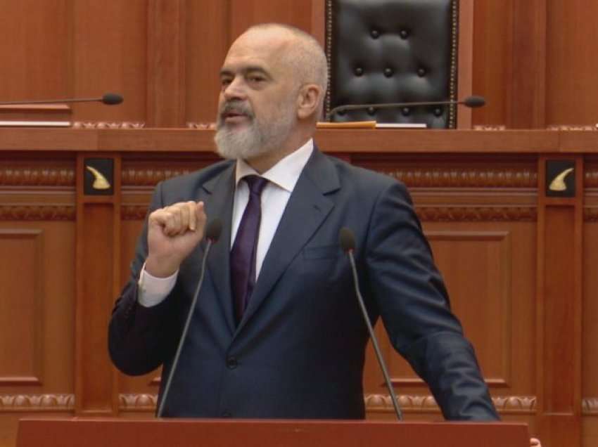 Edi Rama e shkarkon zëvendësministren e Turizmit