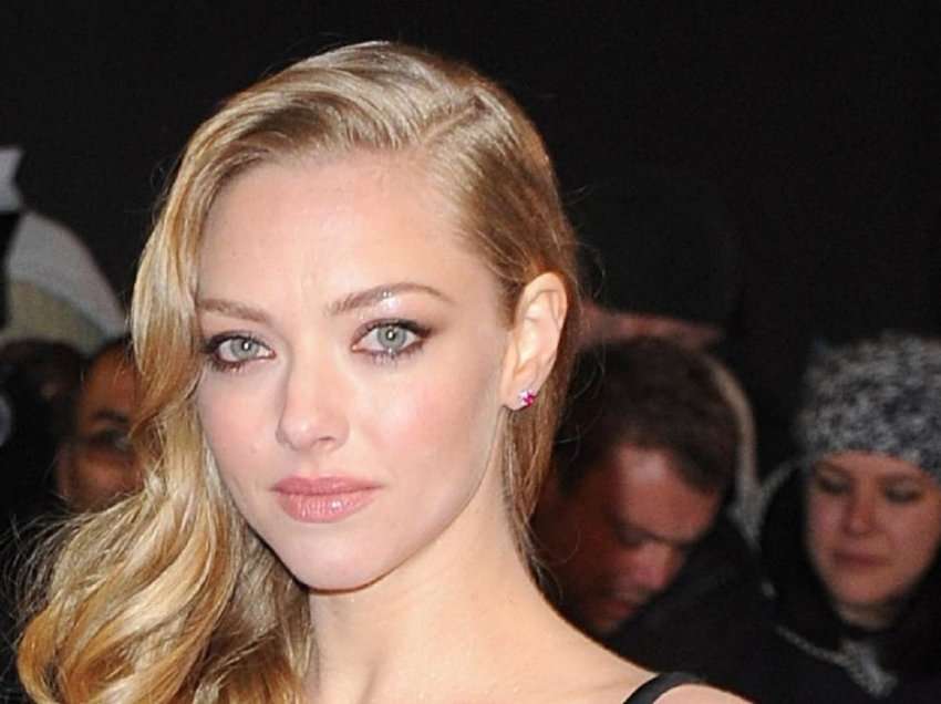 Amanda Seyfried pendohet që xhiroi skena nudo