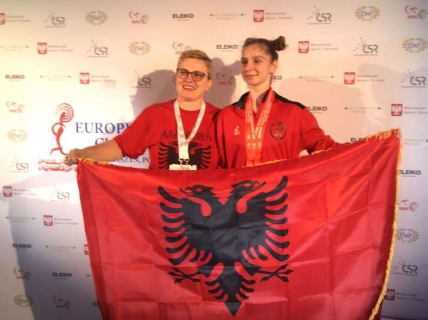 Carja fiton tri medalje në Europian