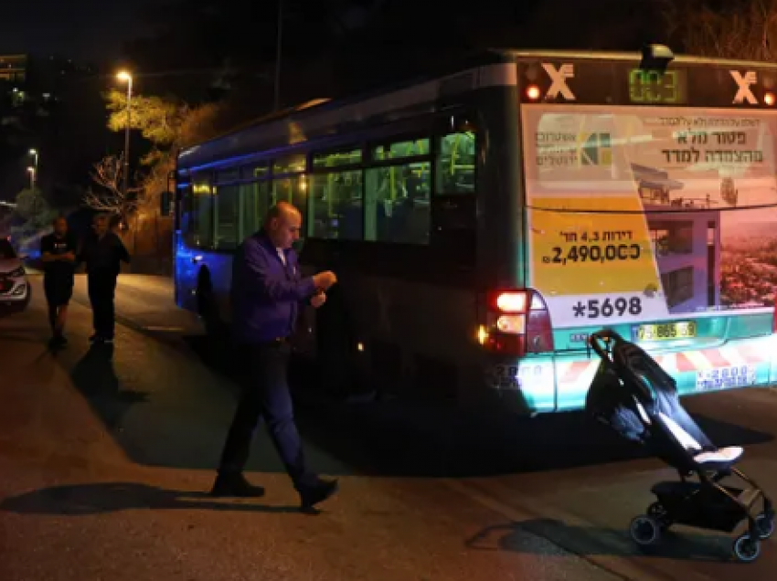 Ngjarje e rëndë/ Tetë të plagosur nga të shtënat me armë zjarri në Jerusalem