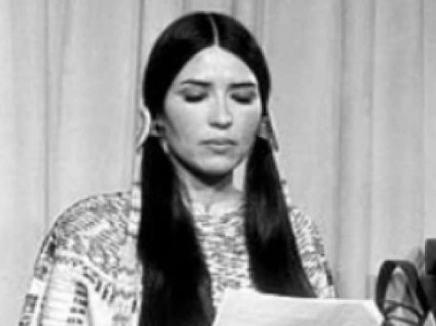 Oscars i kërkon falje aktores Sacheen Littlefeather pas 50 vitesh