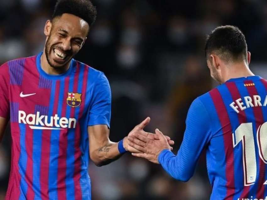 Duel gjigantësh anglezë për Aubameyang të Barcelonës