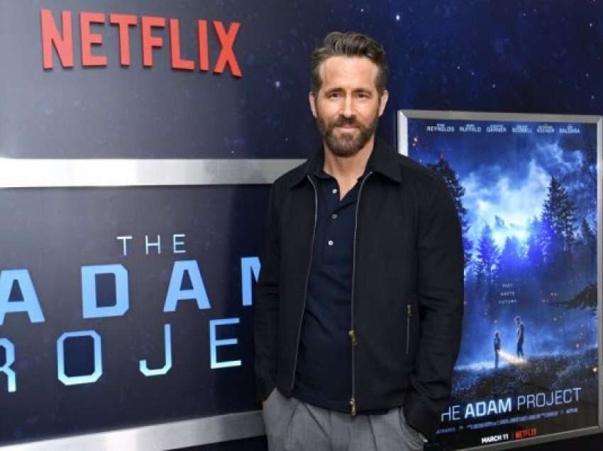 ​Ryan Reynolds i drejtohet David Beckham për këshilla futbolli