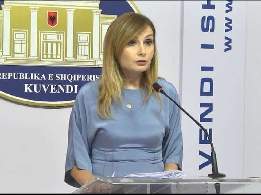 Tabaku: Lustracioni rruga për t’i dhënë fund tranzicionit