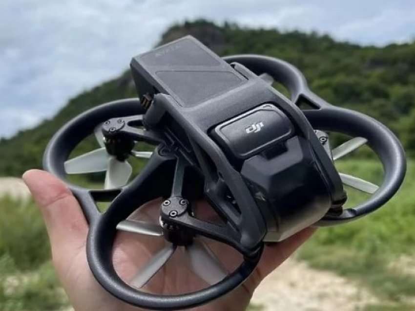 Avata është një dron i ri DJI, ka mbrojtje me helikë dhe fluturon për 18 minuta