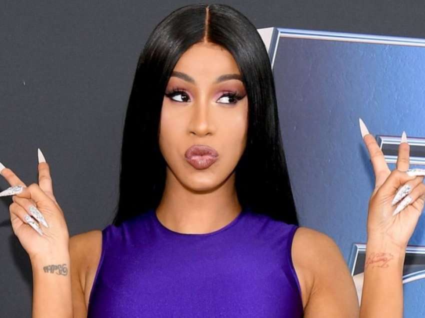 Në vetëm 35 minuta performancë, Cardi B ka fituar me miliona dollarë 