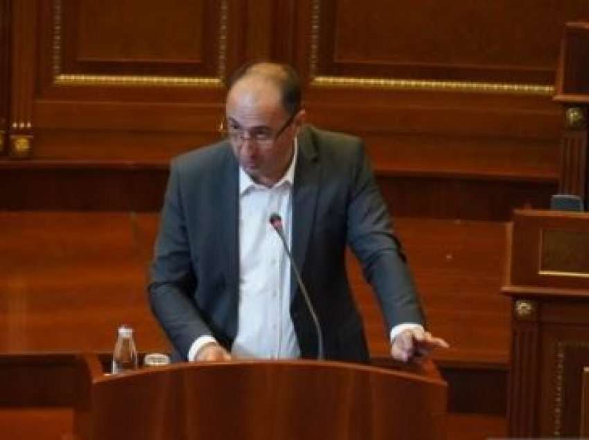 ​Ndërtimet pa leje, ministri Aliu përplaset me disa deputetë të LVV-së