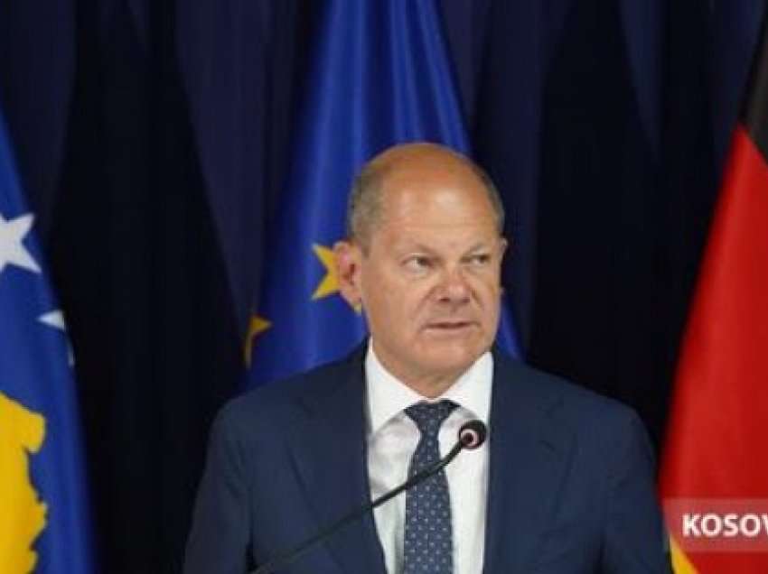 ​Scholz thotë se rreziku i përdorimit të armëve bërthamore nga Rusia është zvogëluar