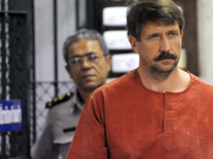 Viktor Bout mbërrin në Moskë