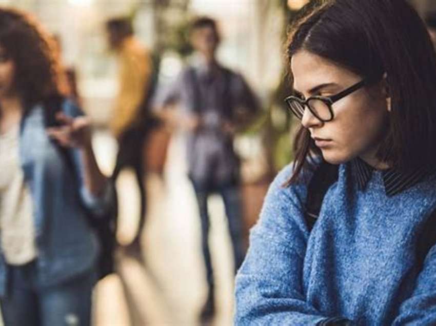 6 mënyra se si po zhvlerësoni veten tuaj emocionalisht