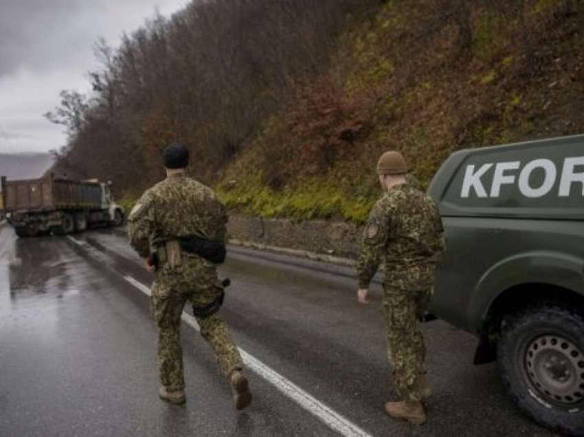 Situata në Veri, Holanda kërkon rikthimin e vizave për Serbinë 