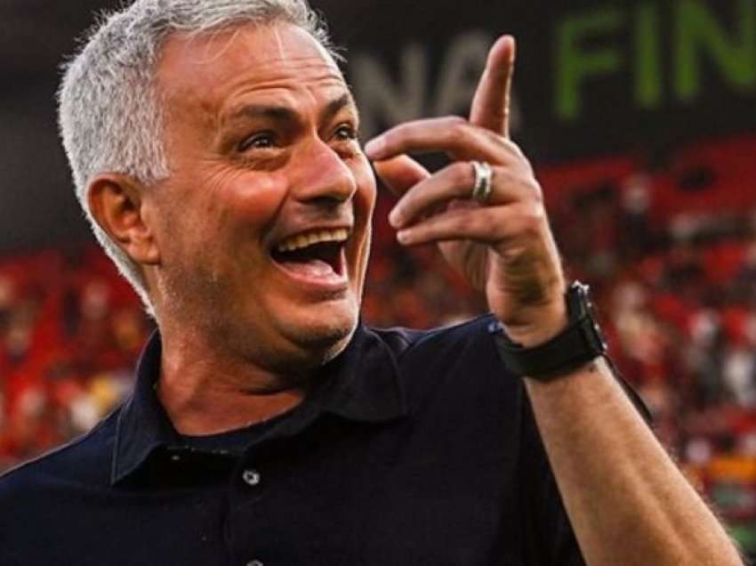 Mourinho mund të drejtojë skuadrën më të mirë të 