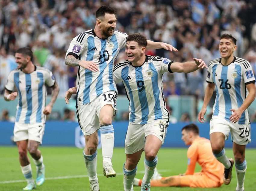 Messi me Argjentinën e mposhtin bindshëm Kroacinë, kualifikohen në finale 