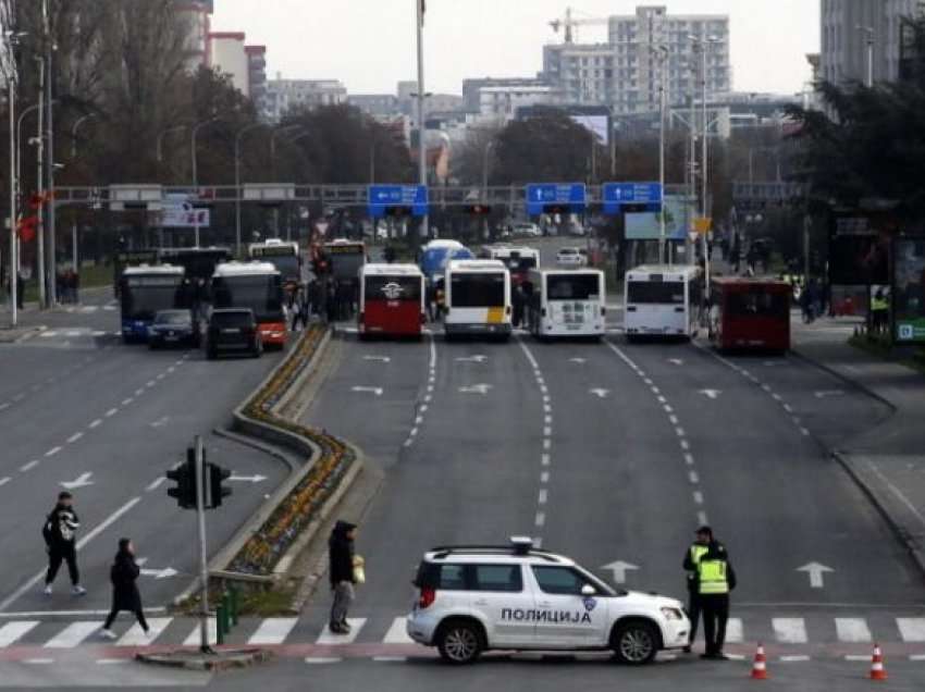 Lenin Jovanovski do të negociojë me Qeverinë për borxhin e transportuesve