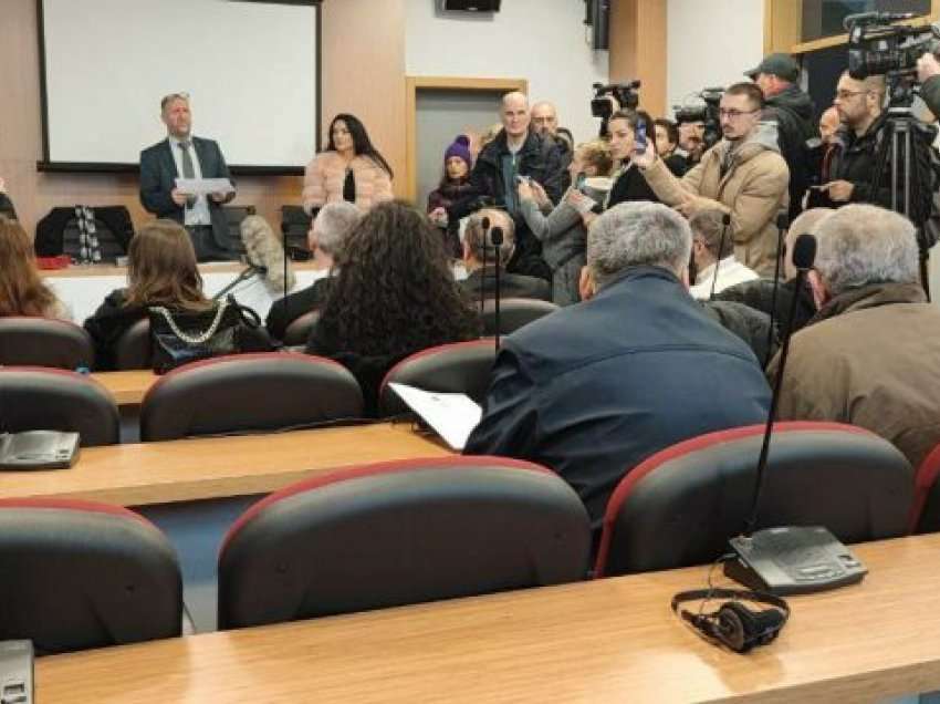 Prej sot Kuvendi Komunal i Mitrovicës Veriore me vetëm një asamblist serb, 12 shqiptarë e dy boshnjakë