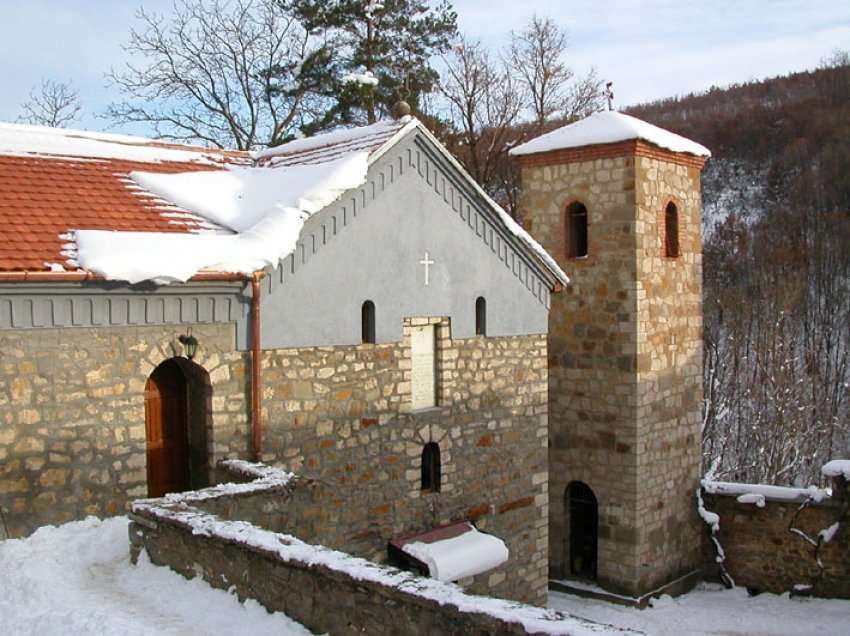 Dhjetëra serbë sot ishin në mes të Drenicës në Llaushë, gazetari jep detaje