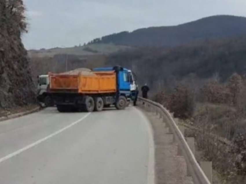 Barrikadat në veri do të hiqen, por vështirë të arrihet marrëveshje me ‘dreqën’!