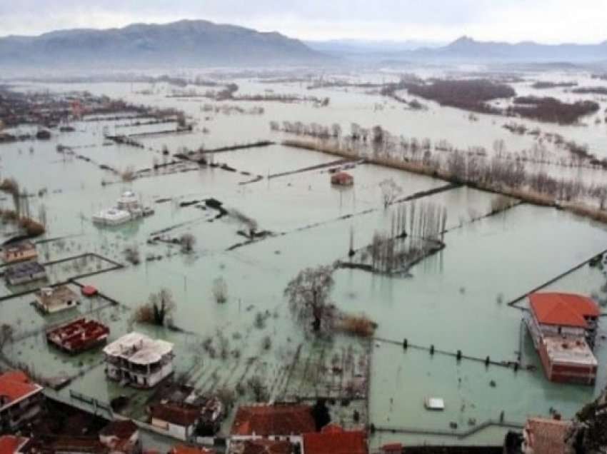 Hapen portat e Shkopetit, prezencë uji në bizneset në Lagunën e Patokut