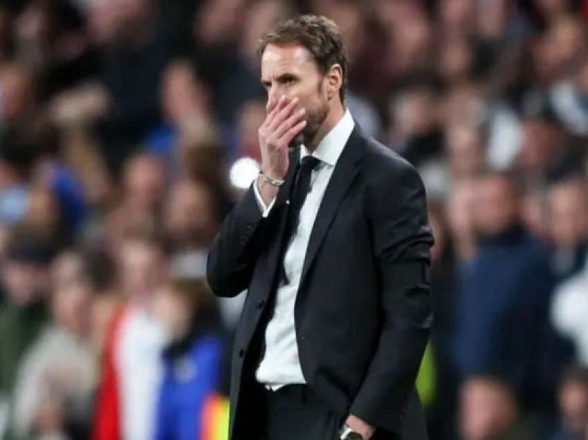 ​Gareth Southgate vazhdon me Anglinë