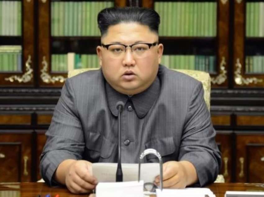 Urdhëri i prerë i Kim Jong Un: STOP ditëlindjeve, alkoolit dhe martesave për 1 javë