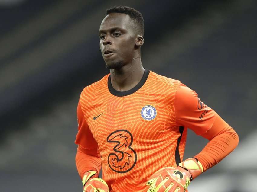 Chelsea i ofron rinovimin portierit, Mendy ofendohet dhe refuzon