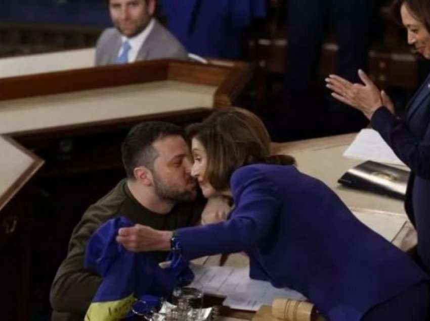 Kjo video e Zelenskyt me Nancy Pelosin, është parë rreth 400 mijë herë