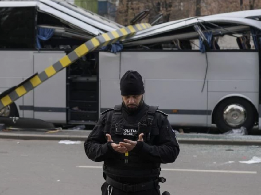 Aksidenti tragjik në Rumani, dëshmitë tronditëse të të mbijetuarve: Ishte si një masakër, kishte gjak kudo