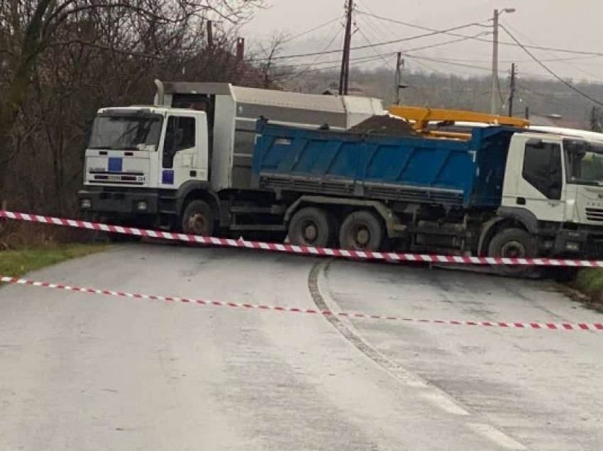 ​Dy javë nga vendosja e barrikadave në veri, shpërthimet dëmtojnë një lokal