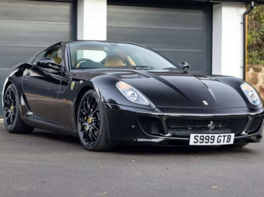 Ferrari 599 i Eric Clapton shitet në ankand për një çmim të volitshëm