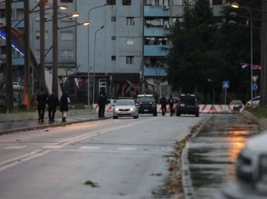 Bllokadat dhe tensionet në veri, media franceze shkruan për gjeneralin serb që u ‘nis’ për Kosovë!