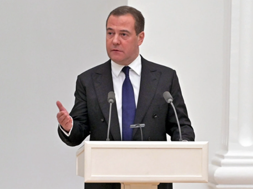 Medvedev: Perëndimi nuk i shpall luftë Rusisë për shkak të armëve tona bërthamore, në rast rreziku ne do të marrim masa