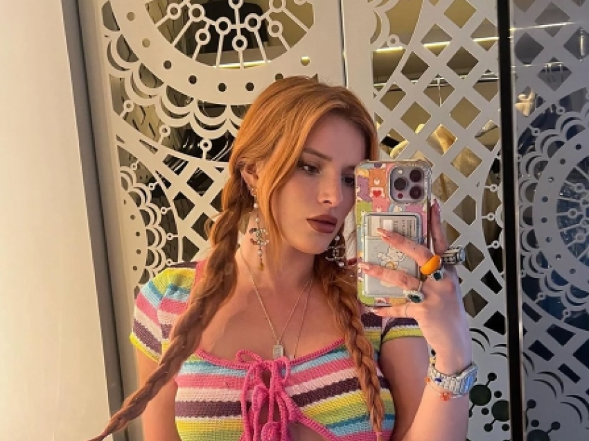 Bella Thorne iu kundërpërgjigj regjisorit që e akuzoi se flirtoi me të kur ishte dhjetë vjeçe