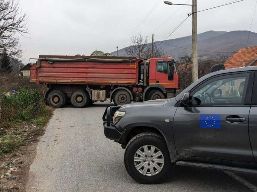 EULEX: S’kemi as mandat e as kapacitete për t’i hequr barrikadat, në veri ka grupe të armatosura