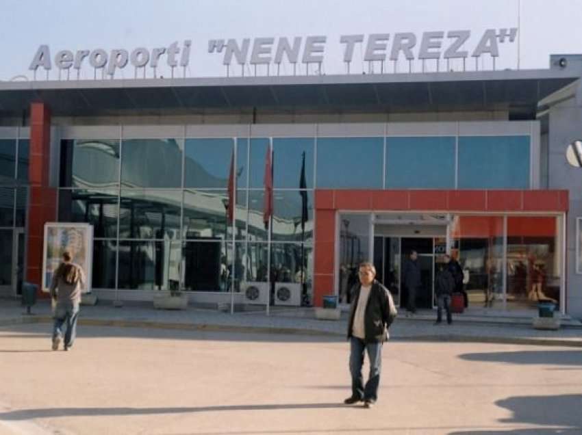 Tentuan të kalonin 16 të mitur drejt Italisë, lirohen 8 të akuzuarit, burg vetëm për 2 persona