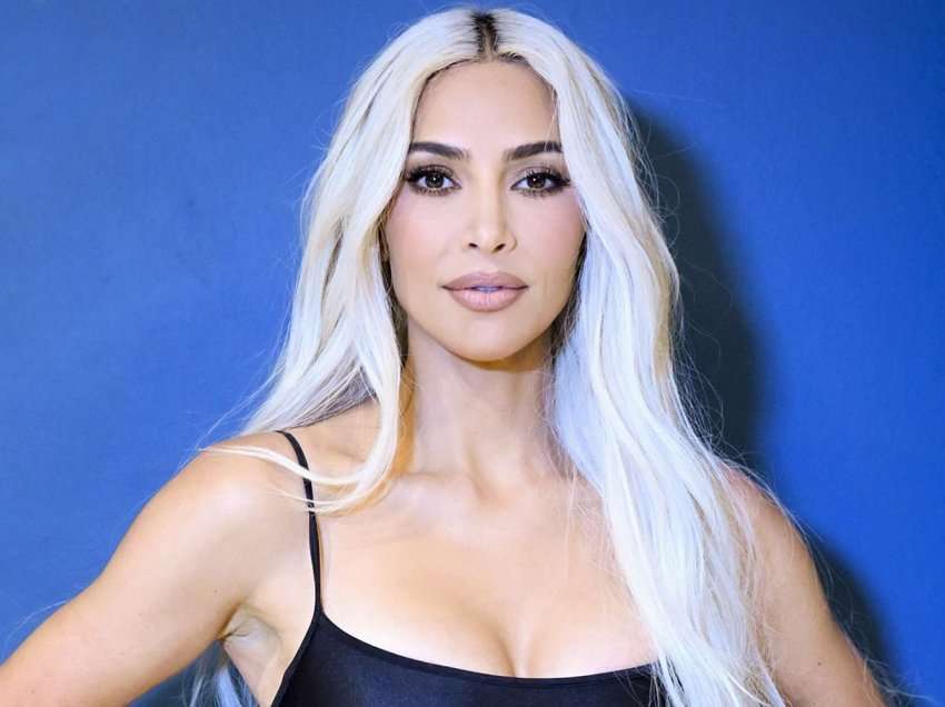 Pse Kim Kardashian ka një kod veshjeje për punonjësit dhe cili është ai?