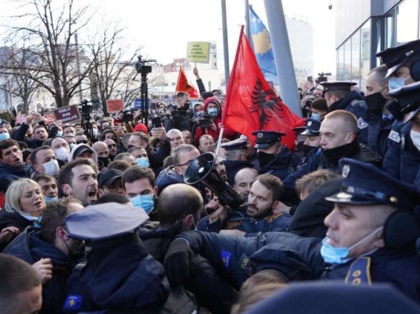 Rexhaj komenton protestën kundër shtrenjtimit të rrymës: Kauzë personale, qytetarët u manipuluan