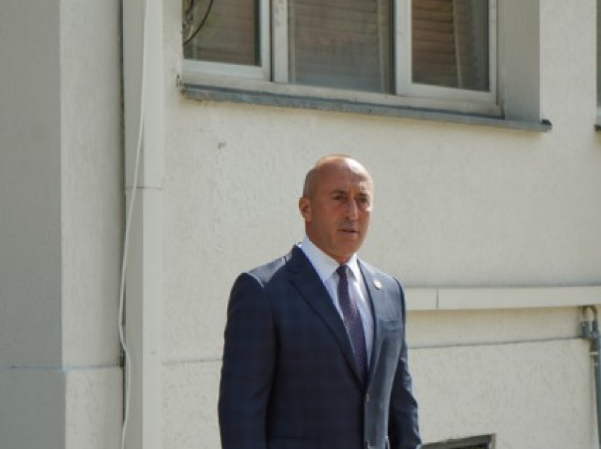 ​Haradinaj tregon se çka u diskutua në takimin me Escobarin dhe Lajçakun