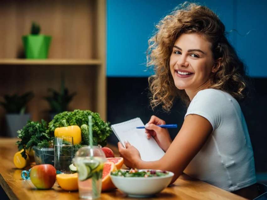 Pyetjet që duhet t’i bëjmë vetes përpara se të fillojmë një dietë