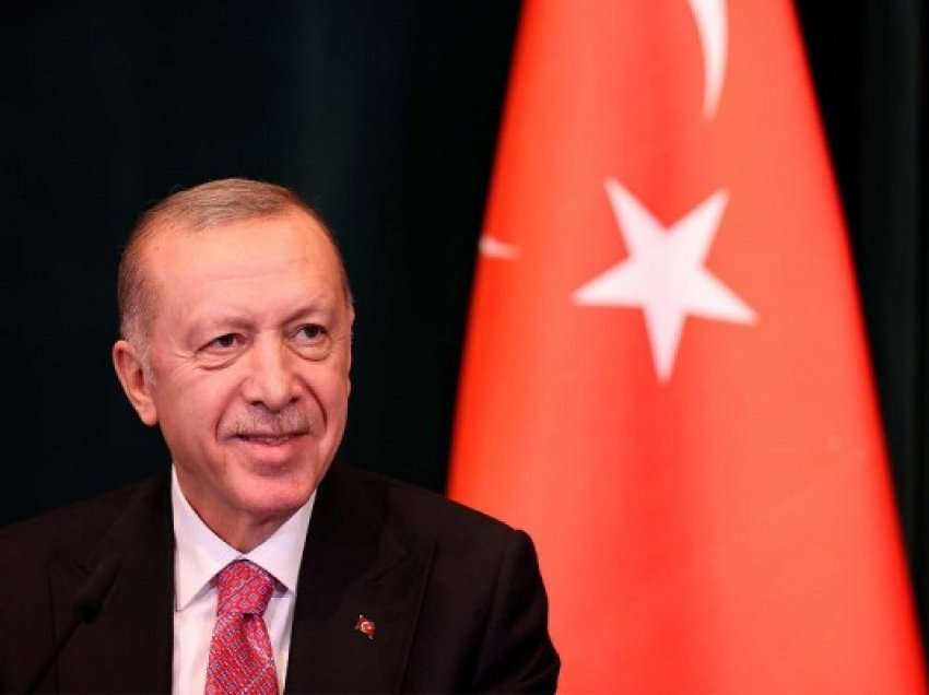 ​Erdogan i ofroi Ukrainës të ndërmjetësonte takimin me Rusinë