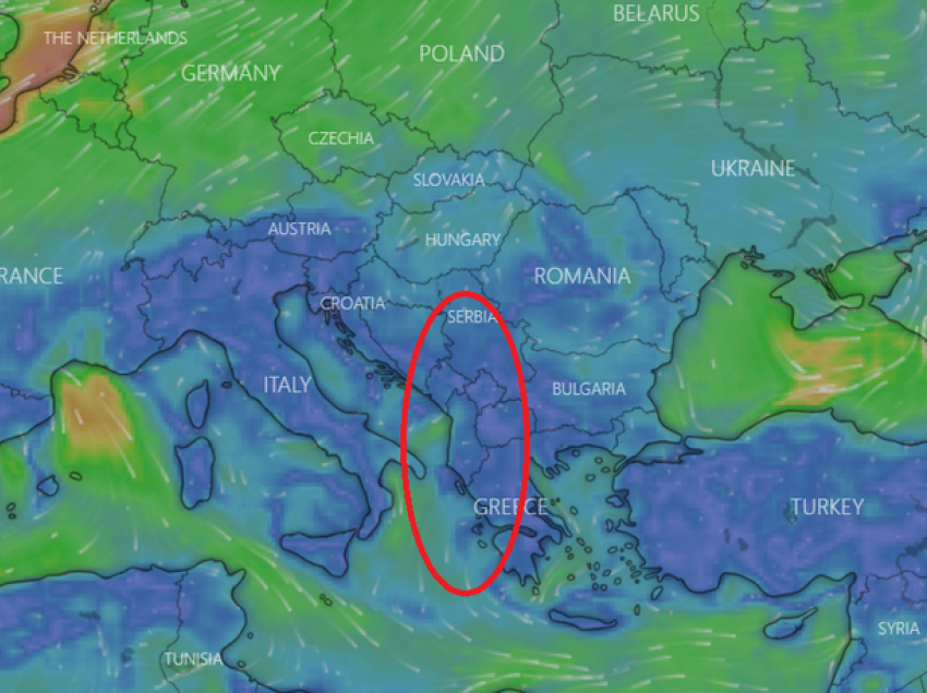 Moti i paqëndrueshëm pushton Shqipërinë, si pritet të ndryshojë koha sot
