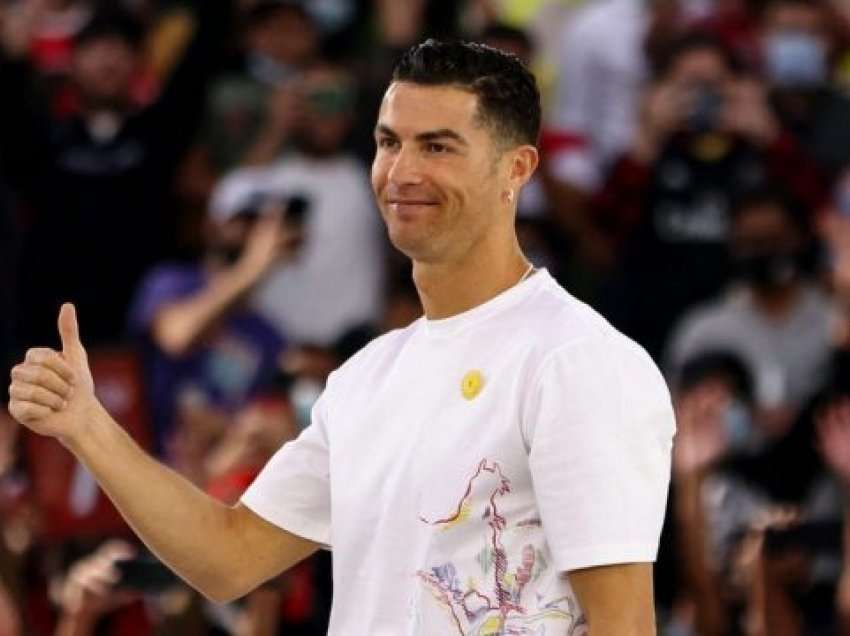 Cristiano Ronaldo i pari person që ndiqet nga 400 milionë ndjekës në Instagram