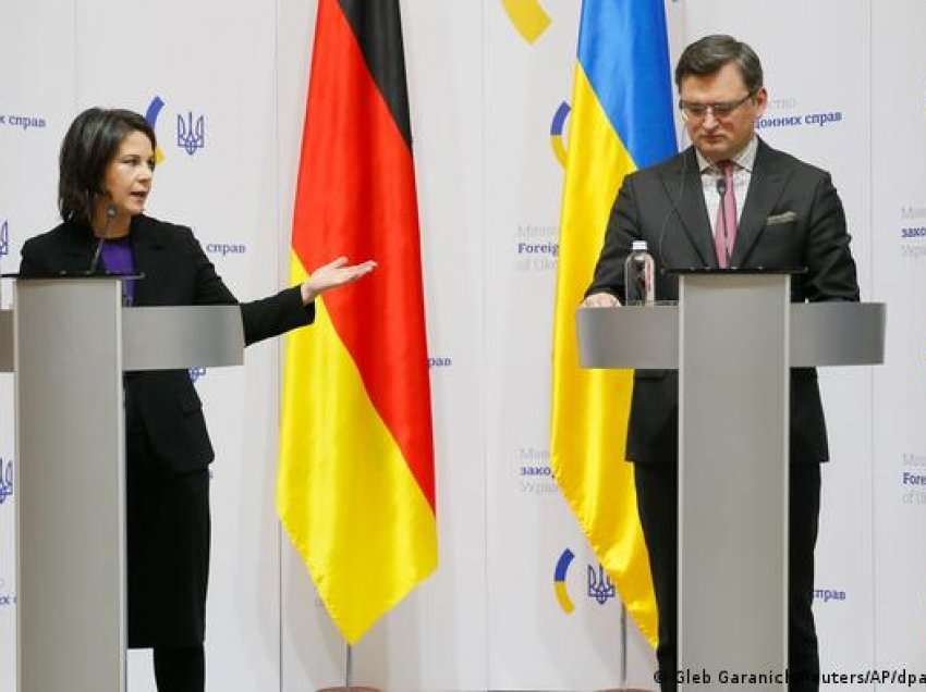 Ministrja Baerbock i siguron Ukrainës solidaritetin gjerman